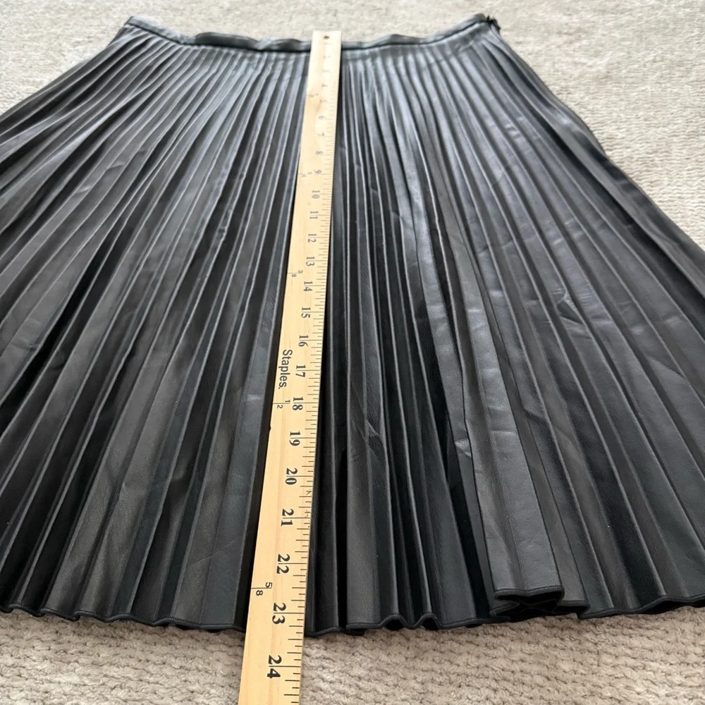 Georges Rech Paris Black Pleated‎ Faux Leather Skirt Midi A-Line Size M